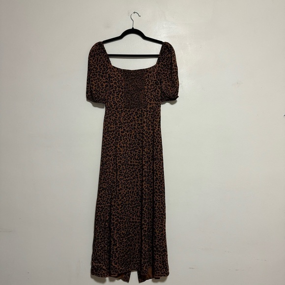 Good American Corset Puff Sleeve Midi Dress in Chai Leopard Print - Size 0/XS - Picture 7 of 10